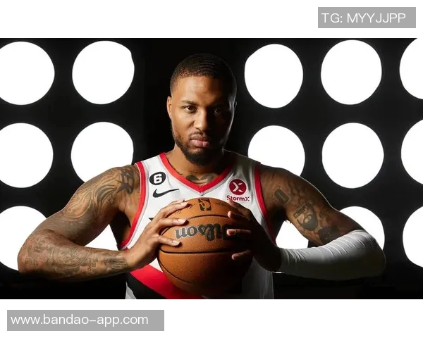 杨瀚森分享与利拉德的交流经历收获宝贵经验与大哥的悉心指导